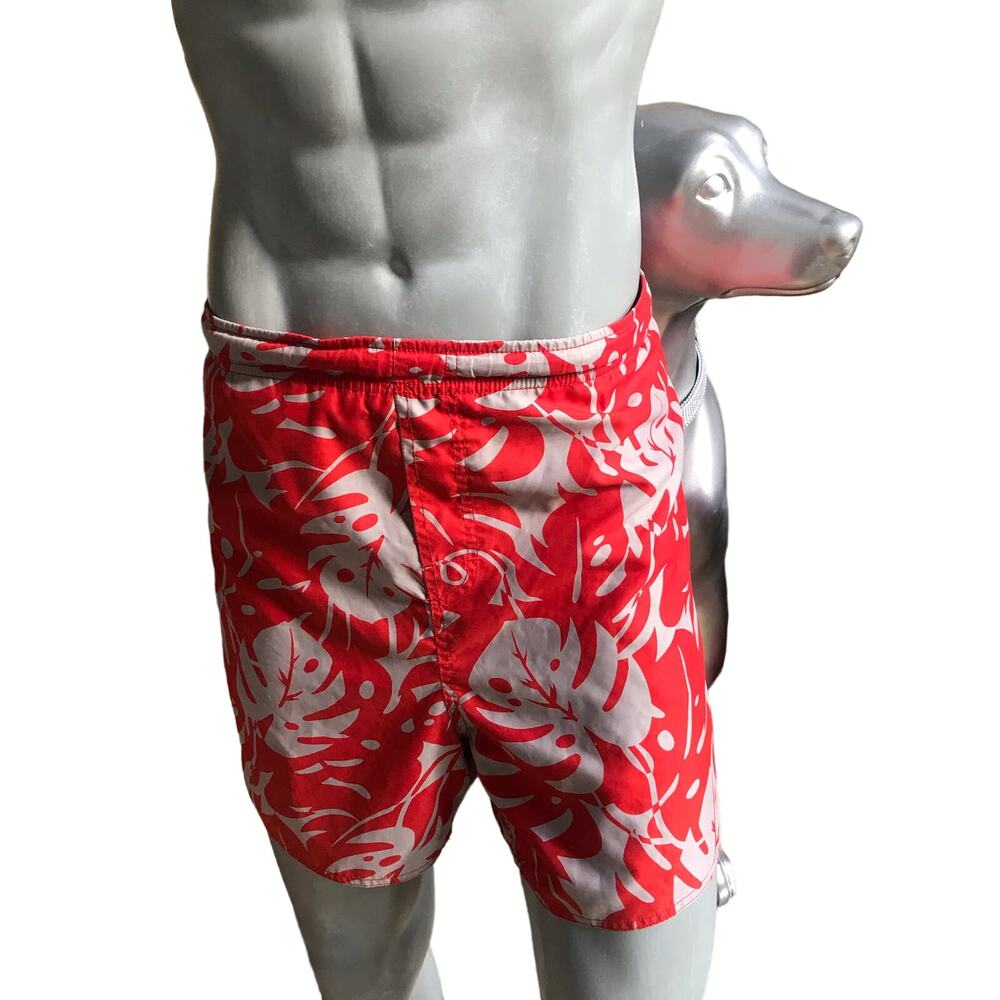 Quiksilver Red Leaf Print Cargo Swim Trunks Men's Size Large